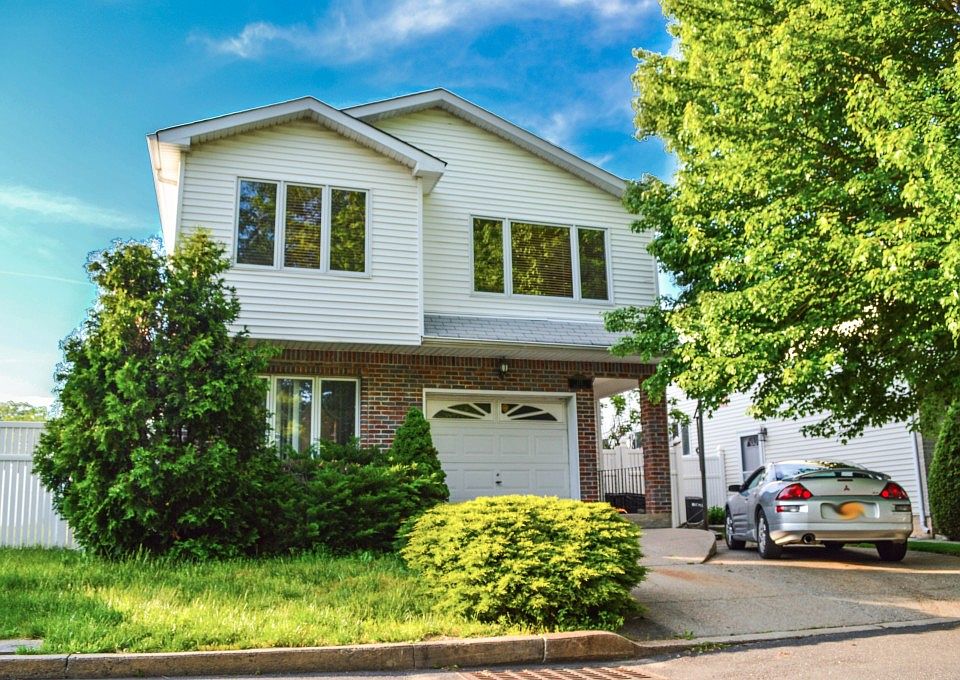 1st image of 115 Honey Ln