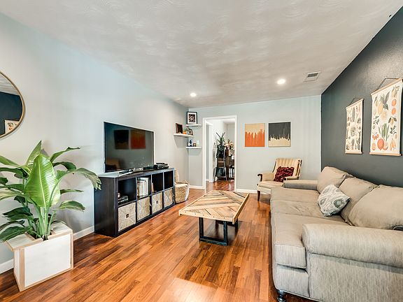 2nd image of 436 Royal Crest Dr