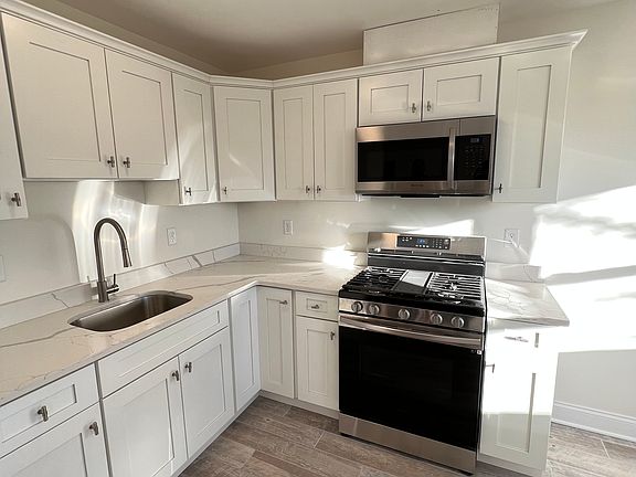 5th image of 78 Florence Ave APT 5