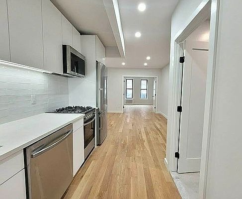 4th image of 192 Rockaway Ave #1F