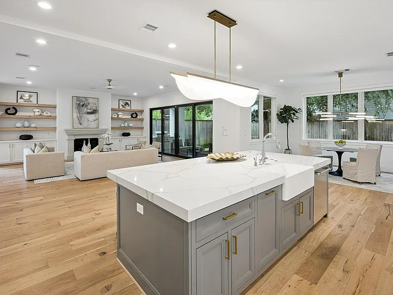 3020 University Blvd — Photo 14