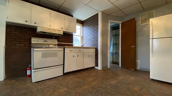 5454 1/2 Deans Hill Rd — Photo 6