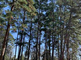 6 N Stonegate Ct, Longview, TX 75601