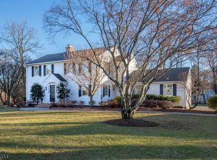 10 Colonial Dr, Basking Ridge, NJ 07920