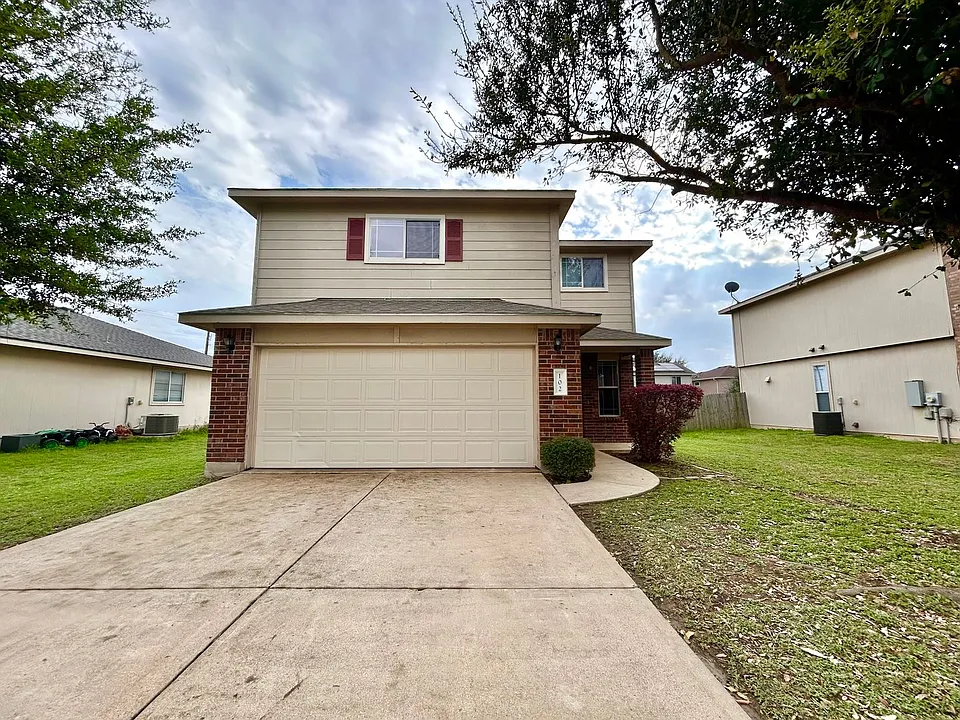 102 Adamae Ln