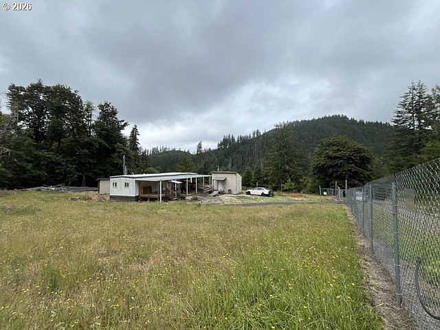 1st image of 90100 Lake Creek Mountain Rd