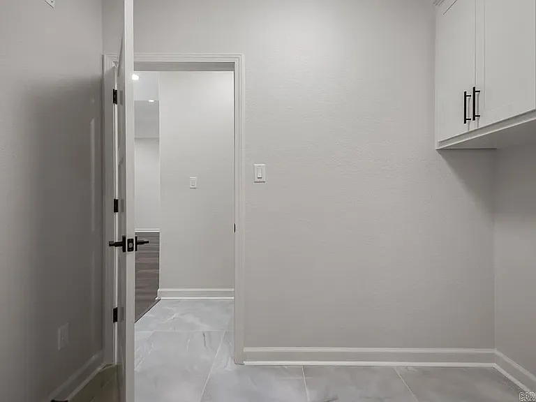 1000 Duke Dr — Photo 18