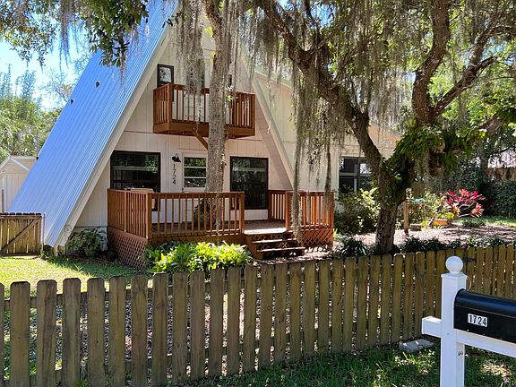 5th image of 1724 Asturias St