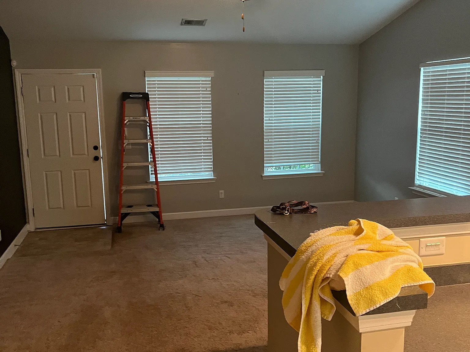 2 bed, 1092 sqft, $1,900 — Photo 2
