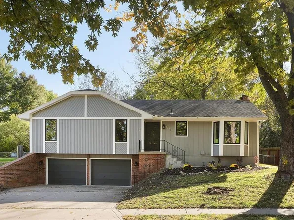 1201 Bristol Way, Liberty, MO 64068