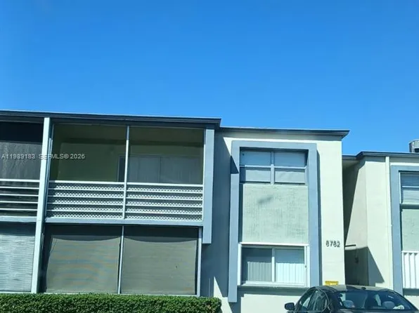 8782 SW 12th St APT 208, Miami, FL 33174
