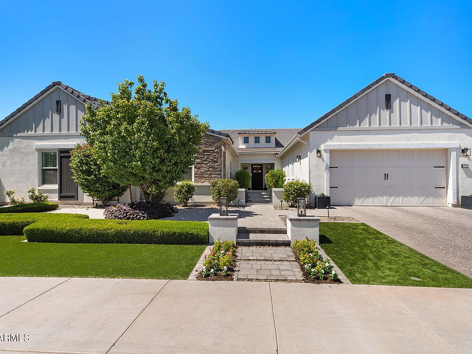 1st image of 2752 E WILDHORSE Drive