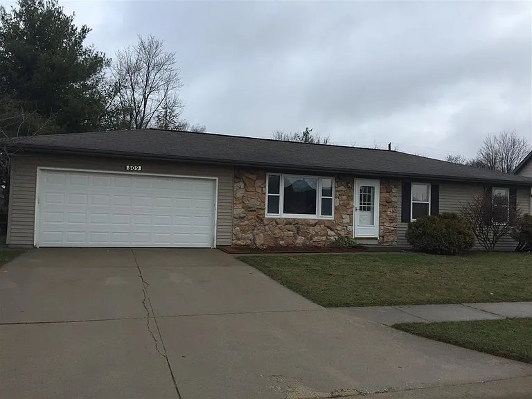 509 Bayberry Dr — Photo 1