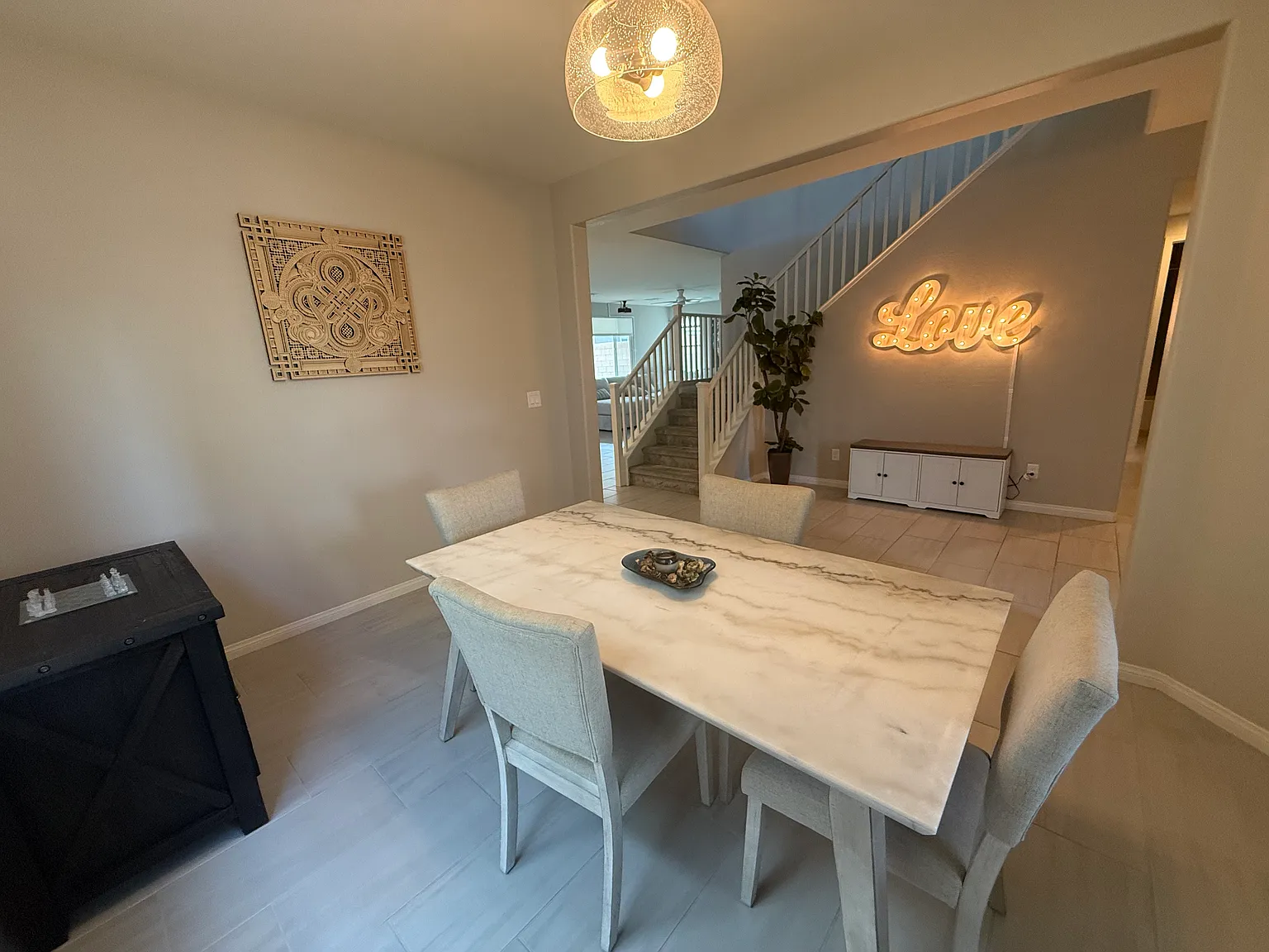 5 bed, 3008 sqft, $1,650 — Photo 3