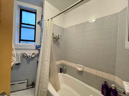 Rented by J PRESTON AND ASSOCIATES INC | media 17