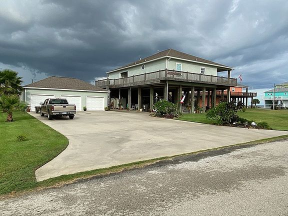 3rd image of 934 Sue Dr
