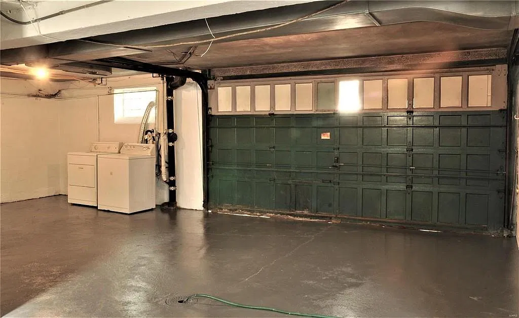 3 bed, 1400 sqft, $2,300 — Photo 3