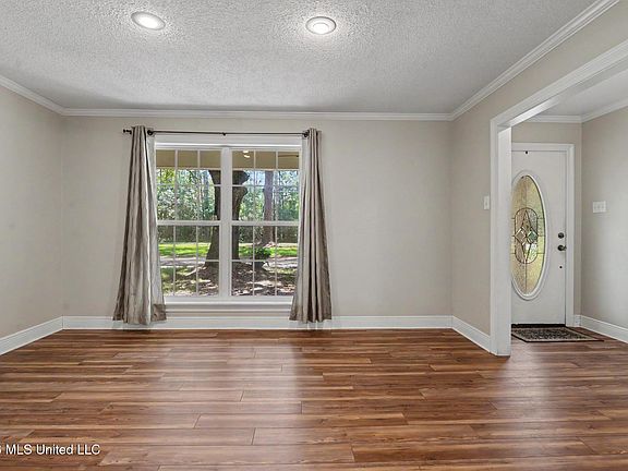 4th image of 9121 Prairiebrook Rd