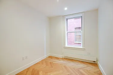 Rented by Akelius Real Estate Management