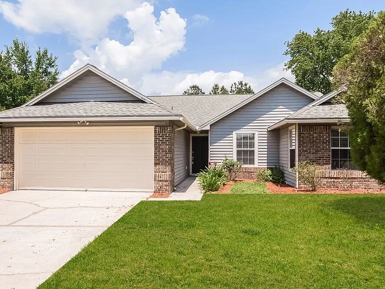 3379 Deerfield Pointe Dr — Photo 1