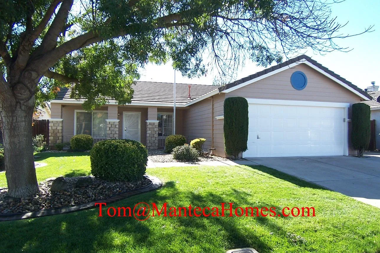 796 Cherry Hills Ct photo 1