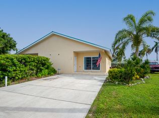 140 8th St, Key Colony Beach, FL 33051