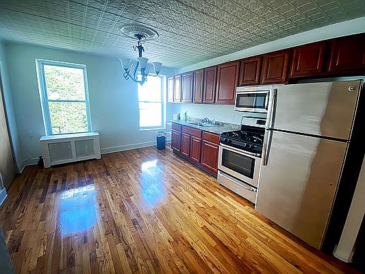 2nd image of 504 Court St Floor 2