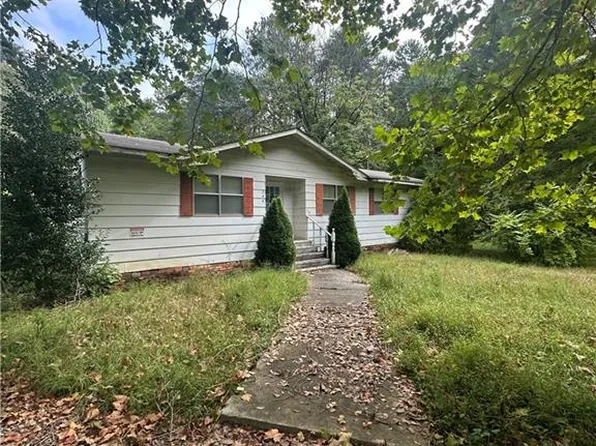 245 Swicegood St, Mocksville, NC 27028