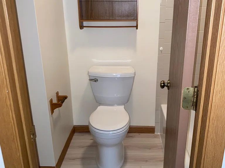 Main bathroom