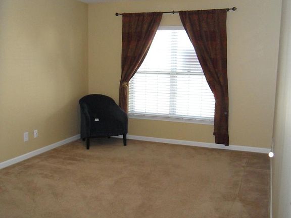 upstairs bedroom 3rd