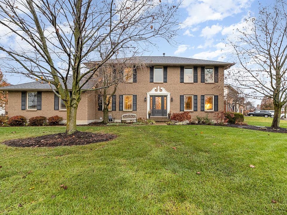 1st image of 8245 Fox Knoll Ct