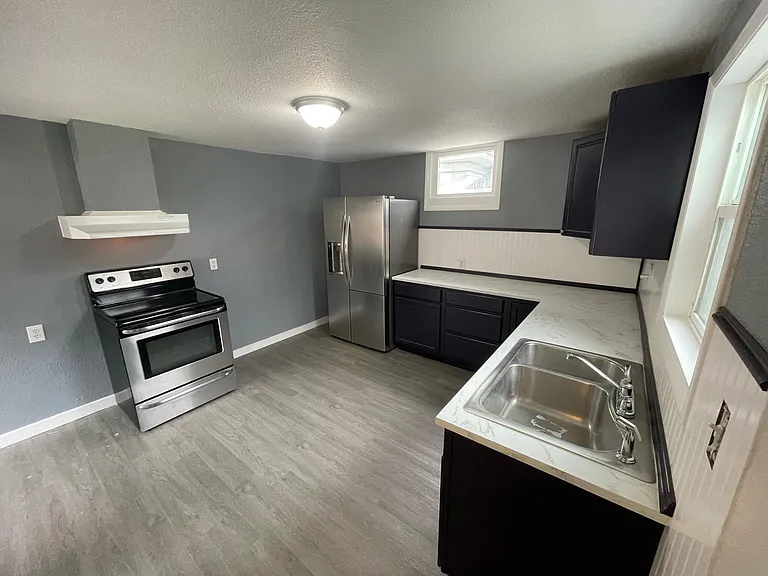 1224 W Sinto Ave — Photo 2