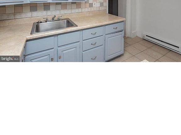 5th image of 3363 Hartville St