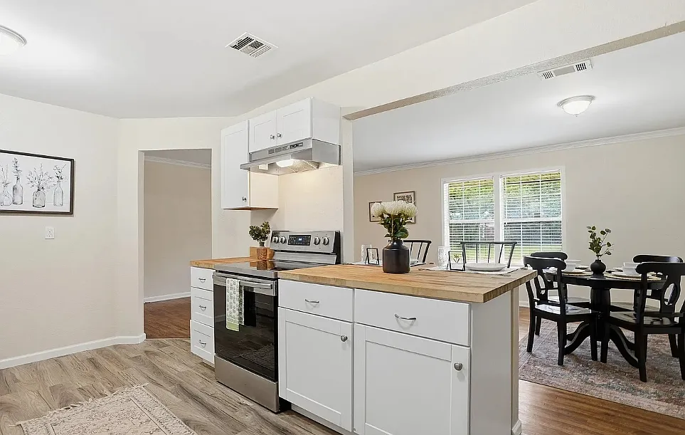 Building Photo - 2720 SW 74th St #6