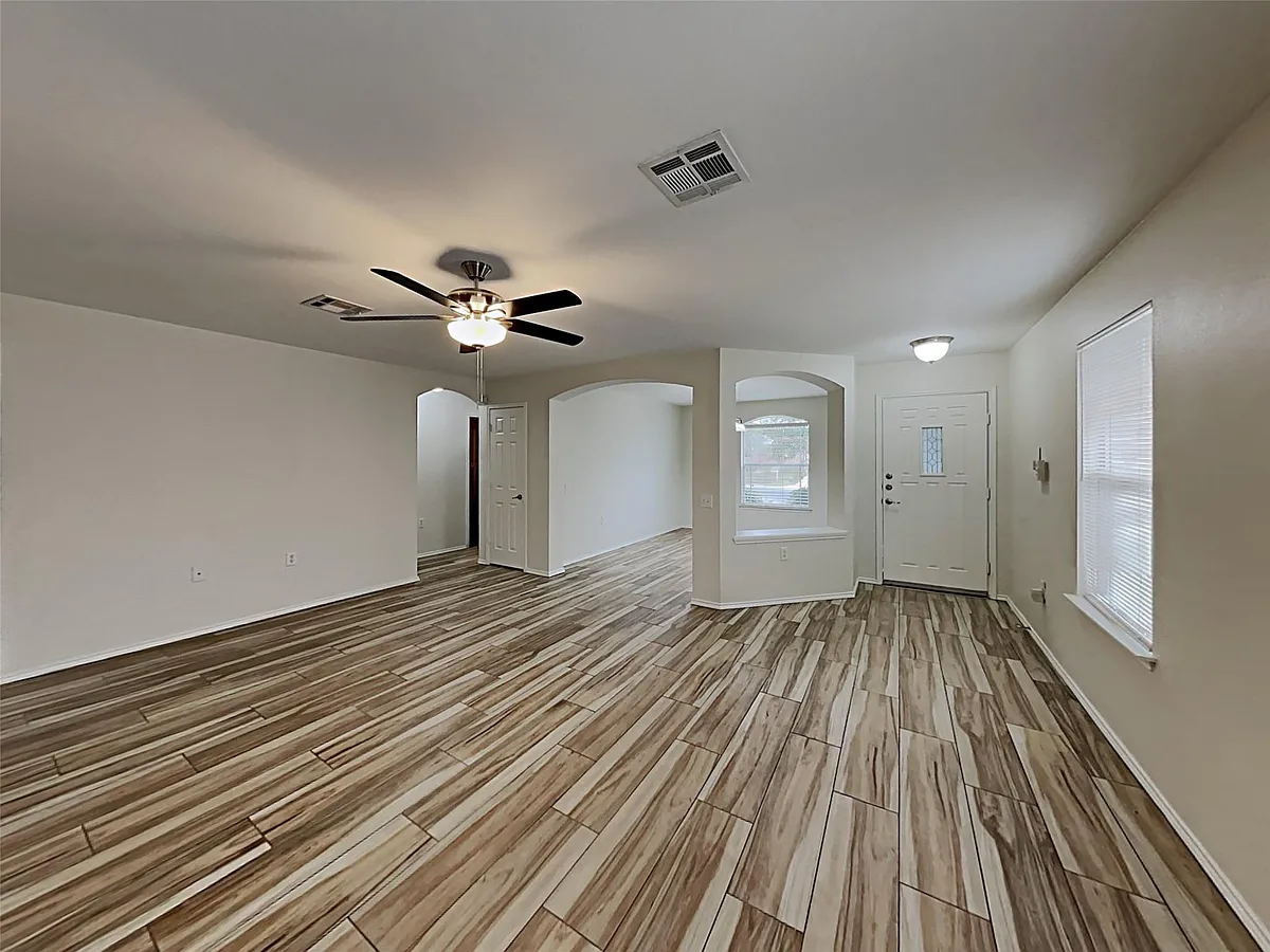 Building Photo - 12417 Sky Harbor Dr