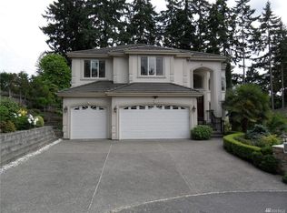 1105 106th Ave SE, Bellevue, WA 98004