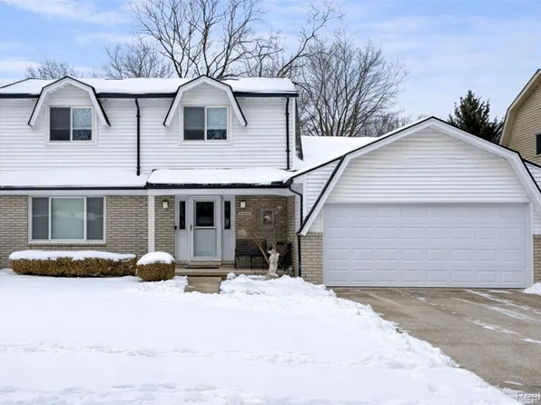 45900 Gainsborough Dr, Canton, MI 48187