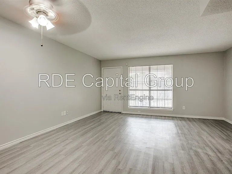 1935 Cranford Dr #104 — Photo 11