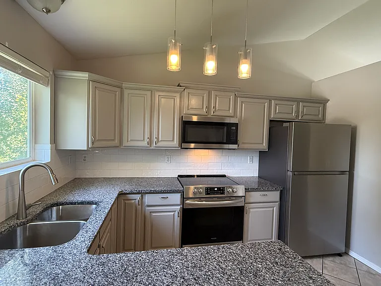 2635 Aspen Park Ln — Photo 3