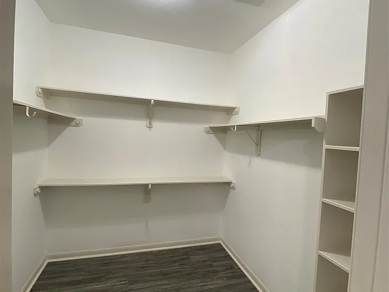 4903 Summer Ridge Dr — Photo 17