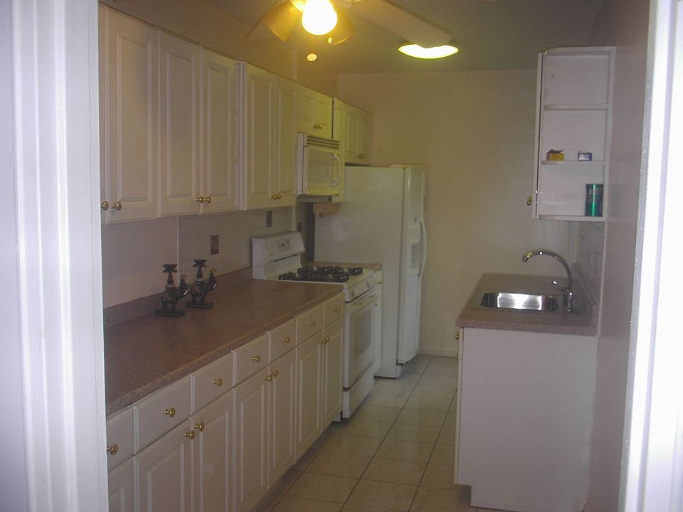 Eat in Kitchen