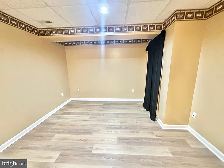 21326 Thimbleweed Ct — Photo 33