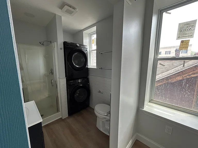243 Vine St #3 — Photo 8
