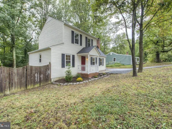 13 Cherry Laurel Dr, Fredericksburg, VA 22405