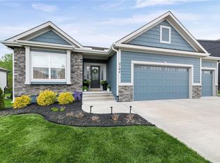 2104 Foxtail Dr, Kearney, MO 64060