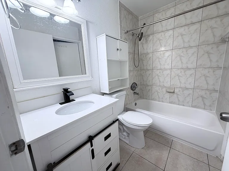 9919 Nob Hill Ct #9919 — Photo 6