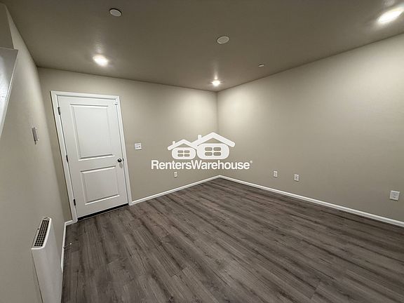 3rd image of 32662 Steamboat Ln