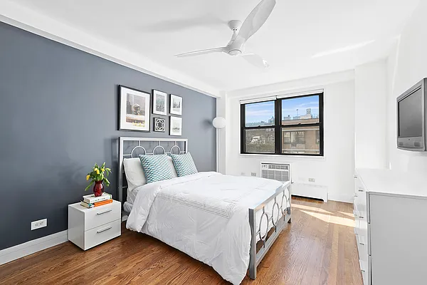 Sold by Compass | media 6