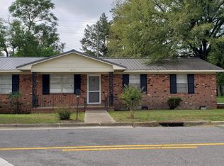 4779 Cameron Rd, Hope Mills, NC 28348
