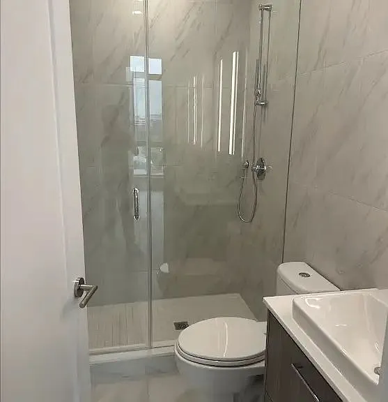 858 Dupont St #Penthouse 15 — Photo 4